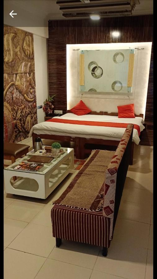 Hotel Krishna Ahmedabad Luaran gambar