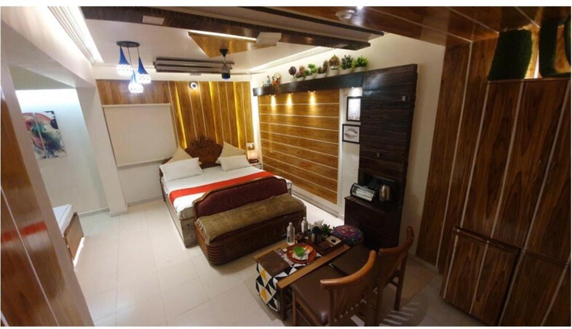 Hotel Krishna Ahmedabad Luaran gambar