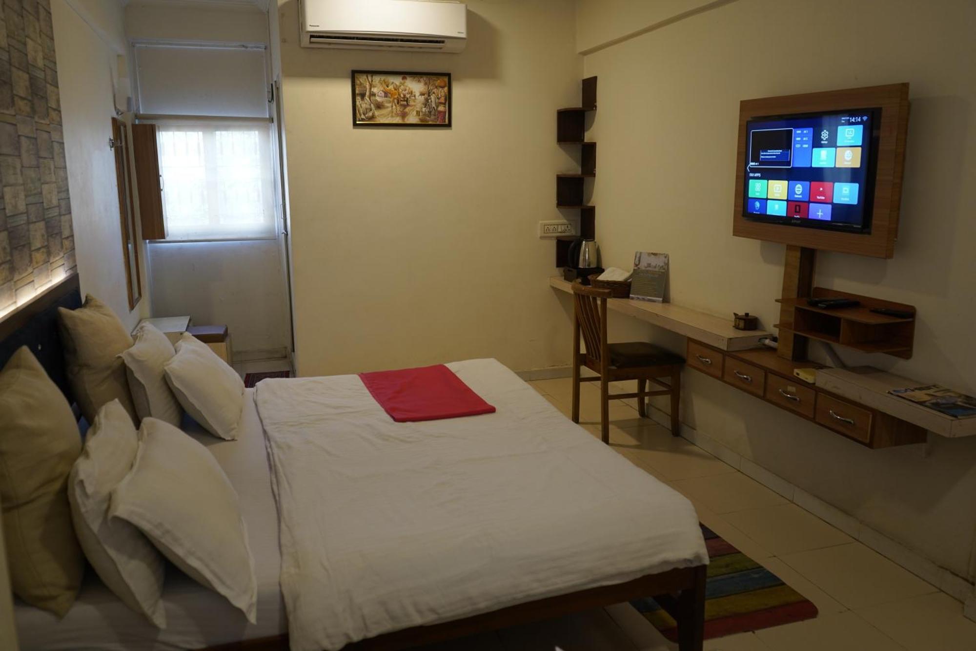 Hotel Krishna Ahmedabad Luaran gambar