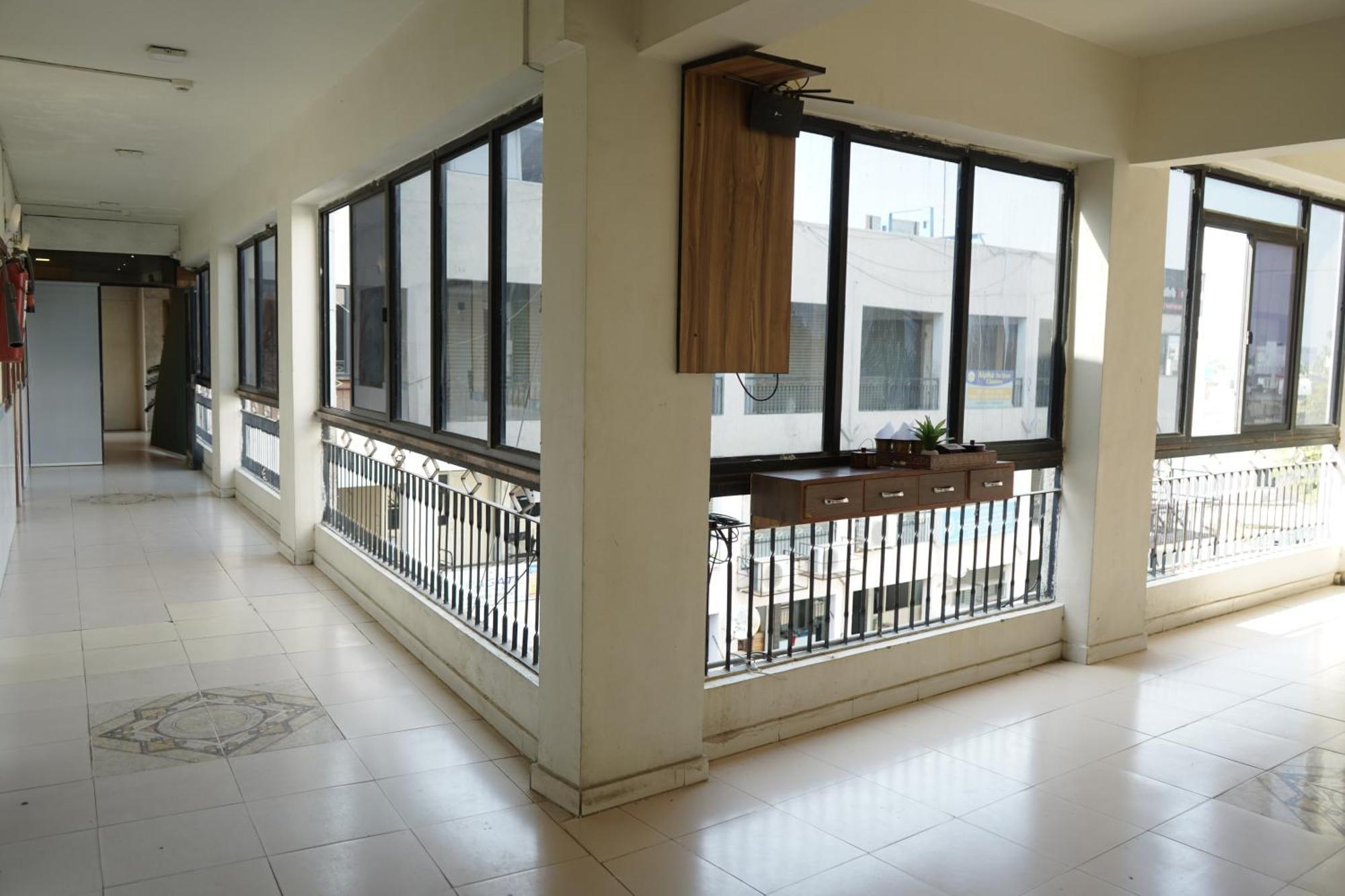Hotel Krishna Ahmedabad Luaran gambar