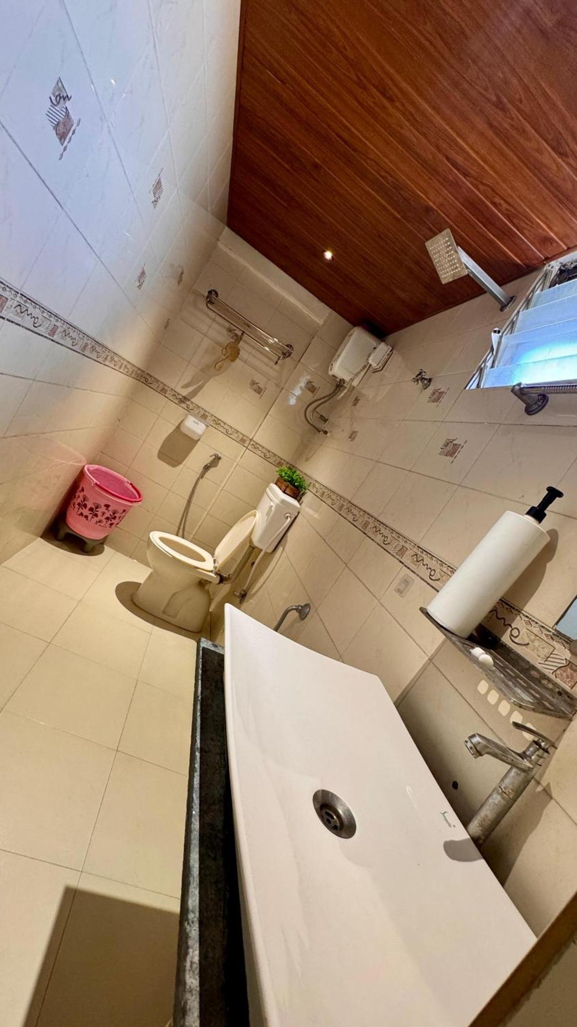 Hotel Krishna Ahmedabad Luaran gambar